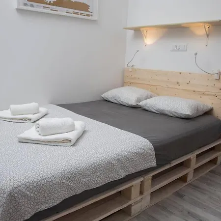 Apartment Cozy Overlooking Downtown Makarska